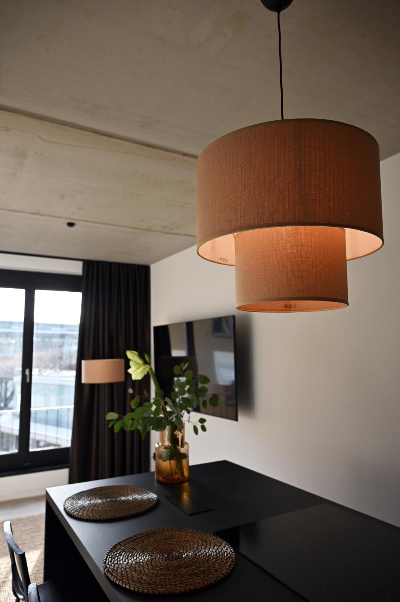 ארפורט Eiwelhome - Stilvoll, Urban-Ruhig Schlafen, Bahnhofsnah, Balkon מראה חיצוני תמונה